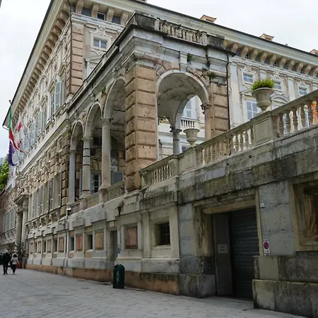 Apartment Terrazzaconvista - Sui Tetti Della Citta Vecchia Genoa